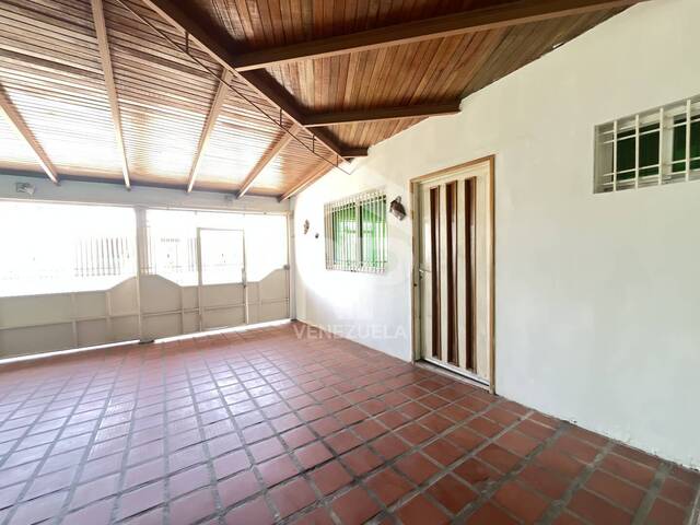 #SGC-461 - Casa para Venta en Punto Fijo - I