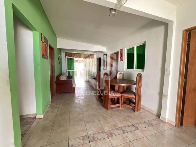 Casa para Venta en Punto Fijo - 4