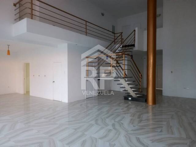 Casa para Venta en Punto Fijo - 2
