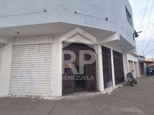 Alquiler en Avenida Carabobo - Barquisimeto