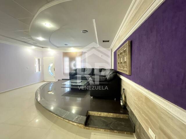 Casa para Venta en Punto Fijo - 3