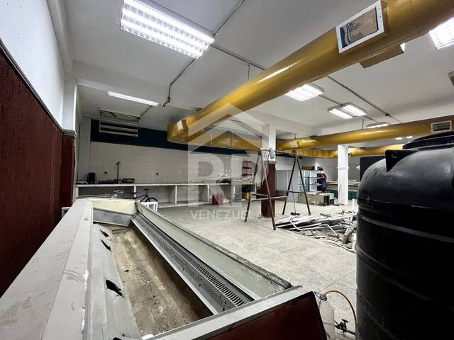 Edificio para Venta en Punto Fijo - 4