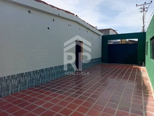 #SGL-148 - Oficina para Venta en Punto Fijo - I