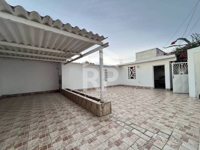 Venta en Banco Obrero - Punto Fijo