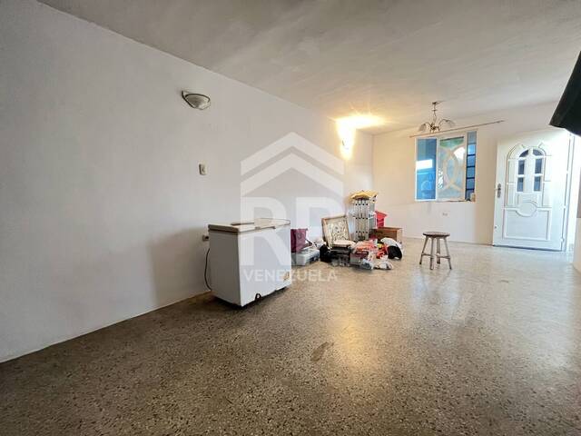 Casa para Venta en Punto Fijo - 5