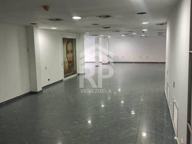 #SGE-045 - Edificio comercial para Venta en Punto Fijo - I