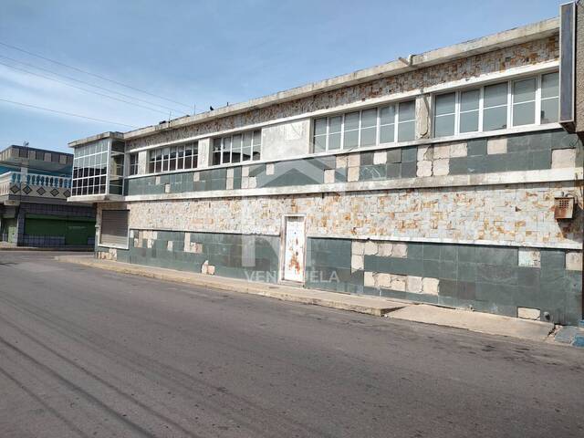 #SGE-045 - Edificio comercial para Venta en Punto Fijo - I