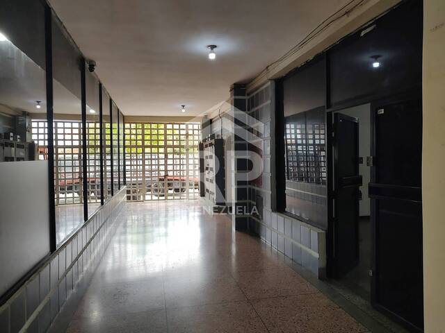 #SGL-149 - Local para Alquiler en Punto Fijo - I