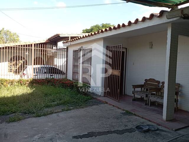 #CRC-024 - Casa para Venta en Barquisimeto - K