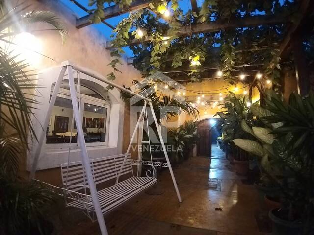 Residencia con Hospedaje Gastronómico para Venta en Punto Fijo - 5