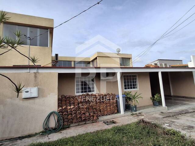 Casa para Venta en Barquisimeto - 2