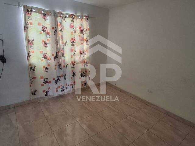 Casa para Alquiler en Barquisimeto - 2