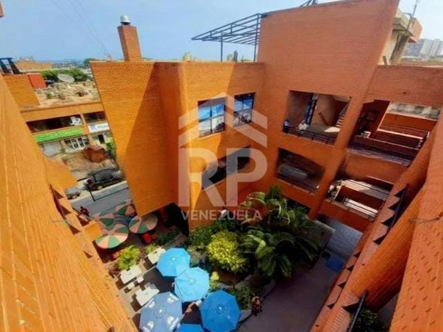 Conjunto Comercial para Venta en La Guaira - 2