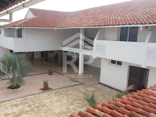 #SME-015 - Hotel para Venta en Pampatar - O