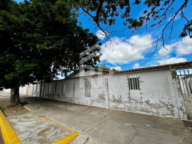 Casa para Venta en Punto Fijo - 4