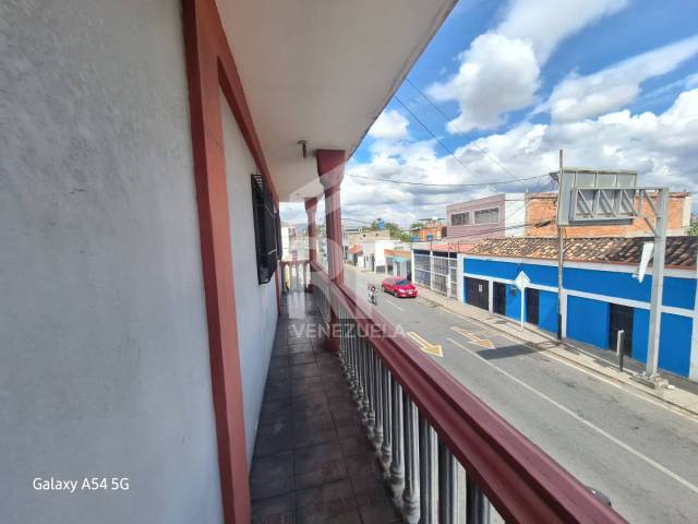 Edificio para Venta en Barquisimeto - 4