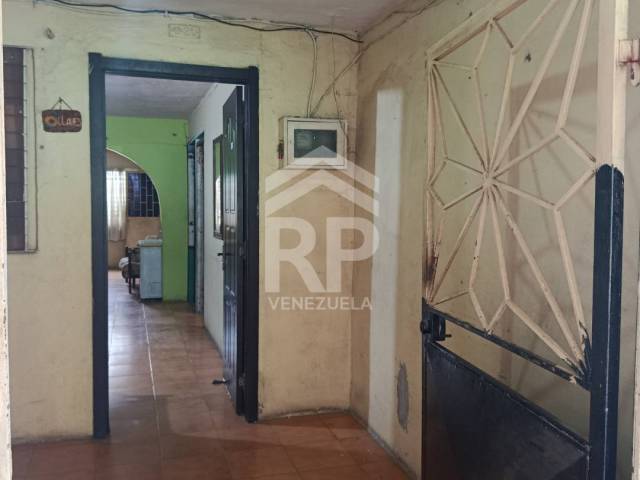 #SGC-476 - Casa para Venta en Punto Fijo - I