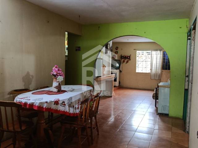 #SGC-476 - Casa para Venta en Punto Fijo - I