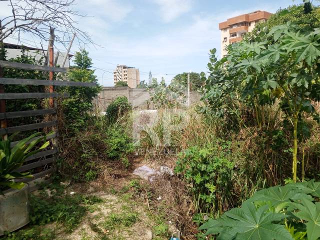 Área para Venta en La Guaira - 2