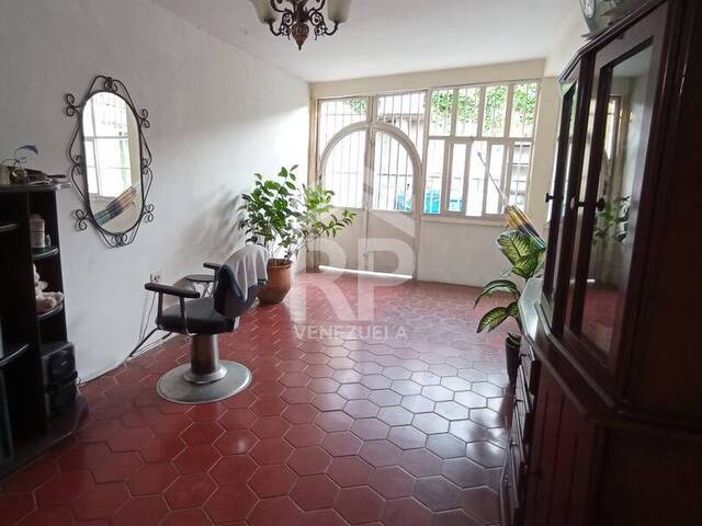#CRC-041 - Casa para Venta en Barquisimeto - K