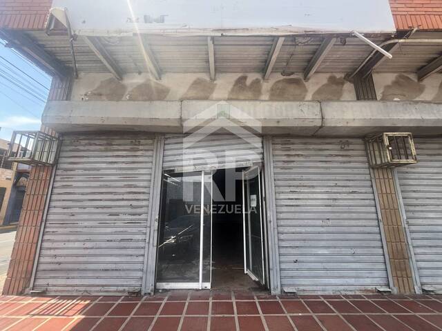 #SGL-036 - Local para Venta en Punto Fijo - I