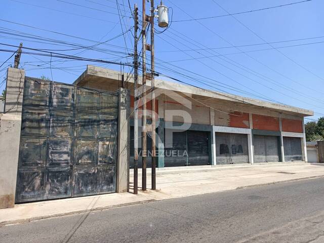 Edificio comercial para Venta en Punto Fijo - 4