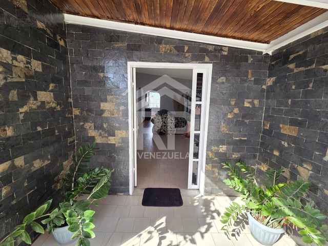 #CRC-047 - Casa para Venta en Barquisimeto - K