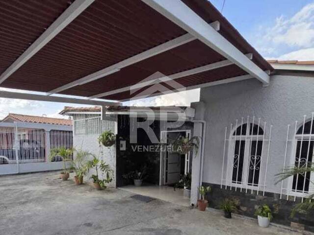 Venta en Urbanización El Recreo - Barquisimeto