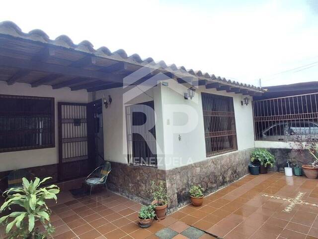 Venta en Urbanización El Trigal - Barquisimeto