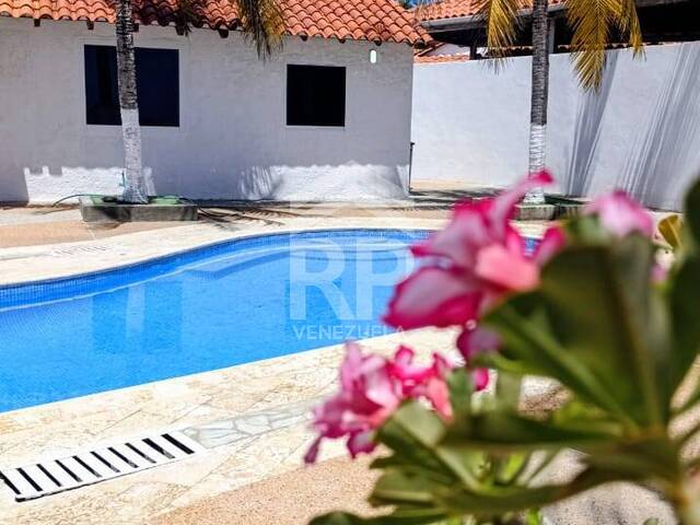 #SMC-007 - Casa para Venta en Pampatar - O