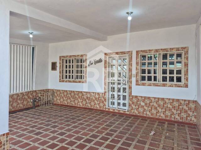 Townhouse para Alquiler en Punto Fijo - 2