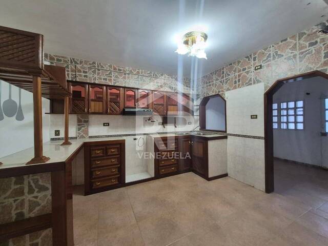Townhouse para Alquiler en Punto Fijo - 4
