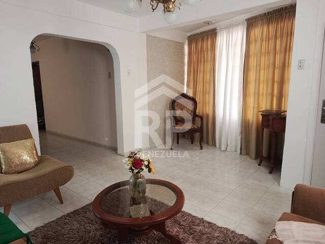 Casa para Venta en Punto Fijo - 4