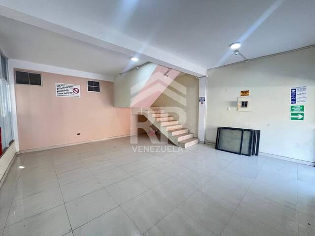 #SGL-150 - Local para Venta en Punto Fijo - I