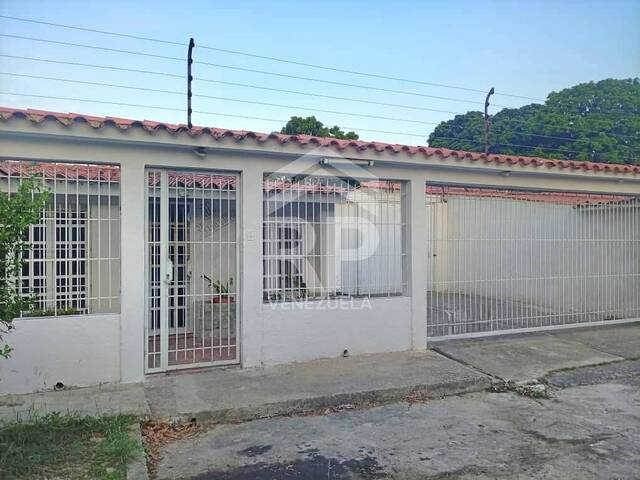 Casa para Venta en Barquisimeto - 2