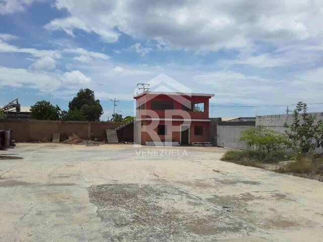 #RVT-002 - Terreno para construcción para Venta en Maracaibo - V