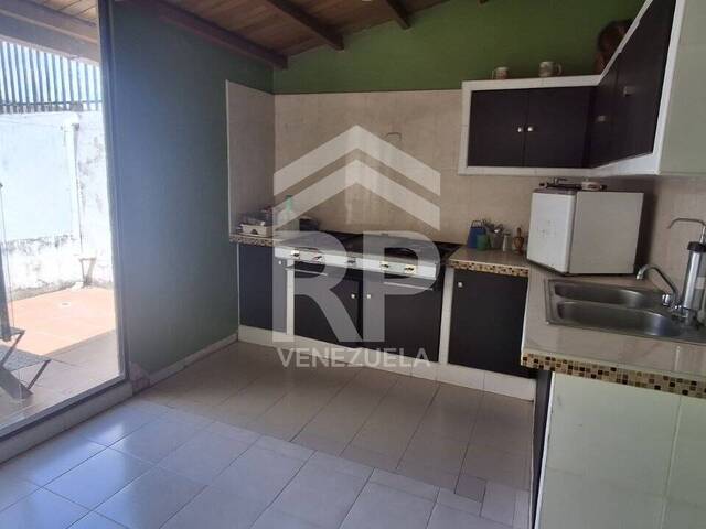 Casa para Alquiler en Barquisimeto - 2