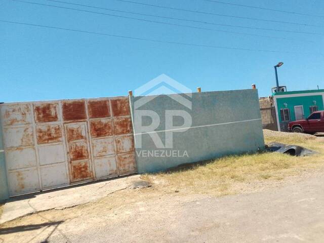 Galpón para Venta en Punto Fijo - 3