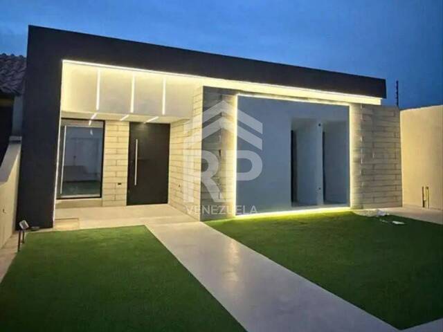 Venta en Puerta Maraven - Punto Fijo