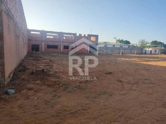 Conjunto Comercial para Venta en Maracaibo - 2