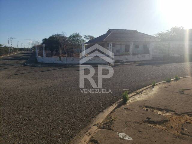#SGT-168 - Área para Venta en Punto Fijo - I